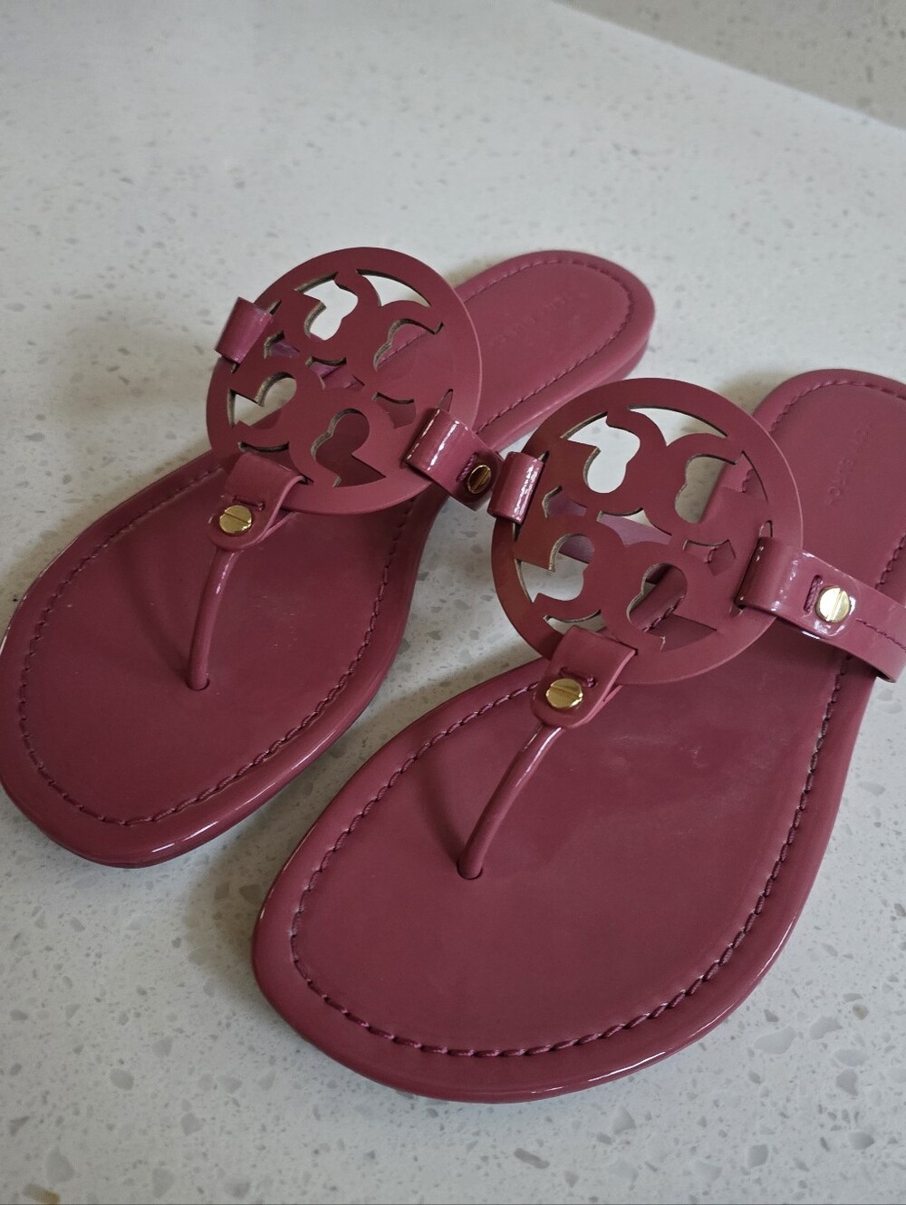 Tory Burch Rose Pink Miller Logo Thong Sandals with Gold Stud - Picture 4 of 5